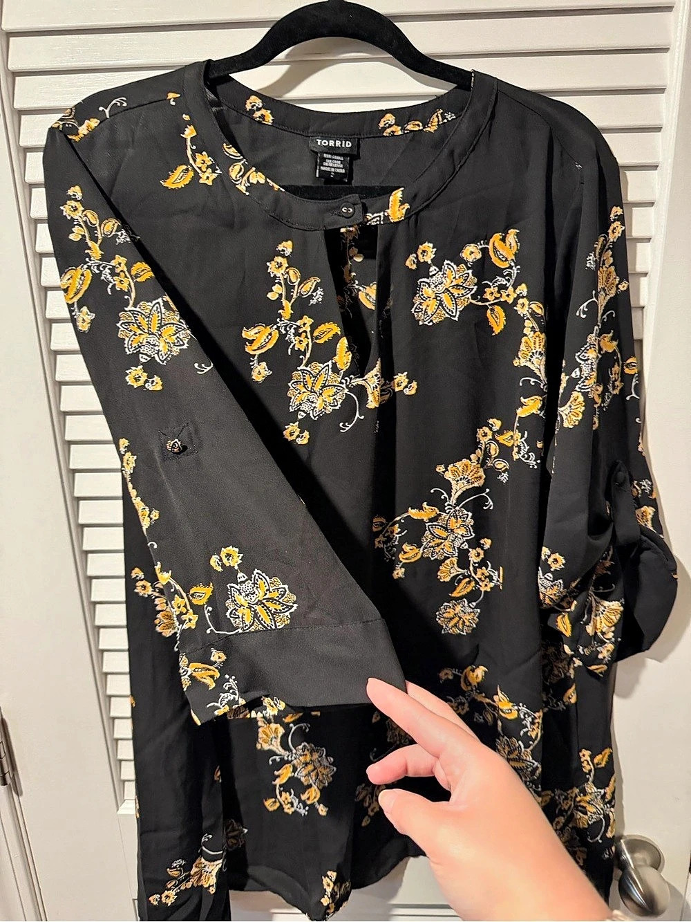 TORRID Floral Blouse in Black & Yellow